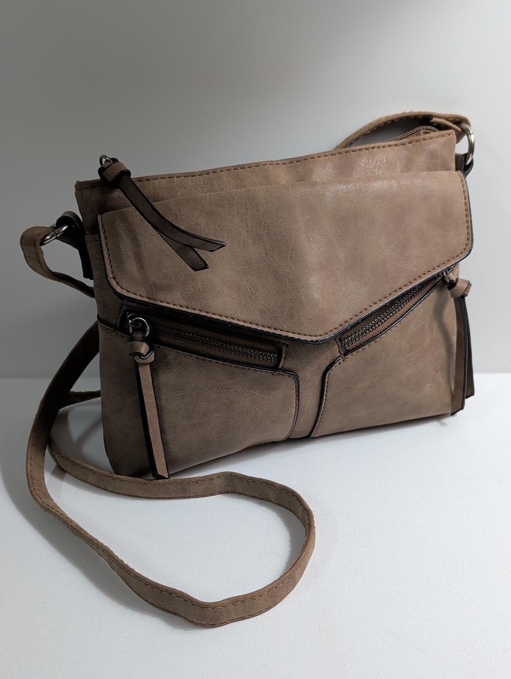 American Eagle Tan Envelope Flap Crossbody Bag